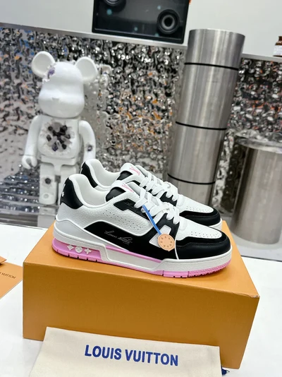 LV *Trainer