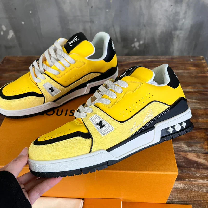 LV *Trainer