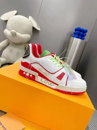 LV *Trainer