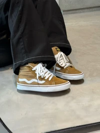 Tênis Mad Rats Hi Top Camel