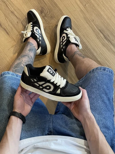 Öus 2K Preto Chantilly Essencial
