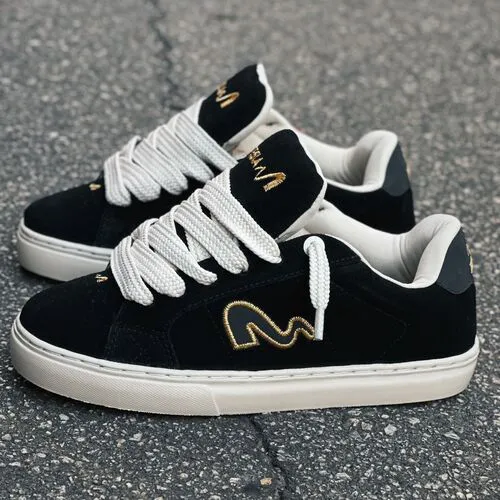 Tesla Hertz Black Gold