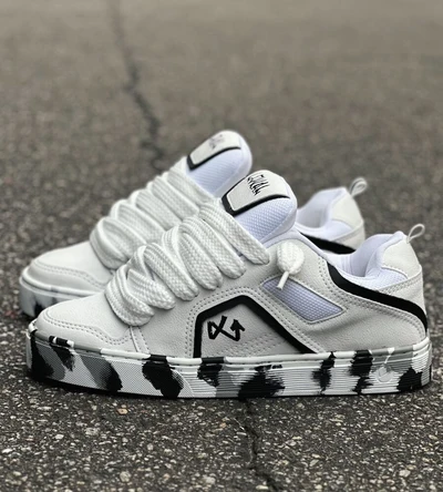 Tesla x Lokal Big Branco Camuflado