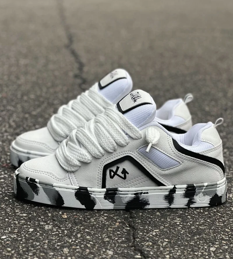 Tesla x Lokal Big Branco Camuflado