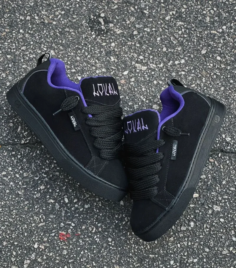 Tesla x Lokal Tag Preto/Roxo