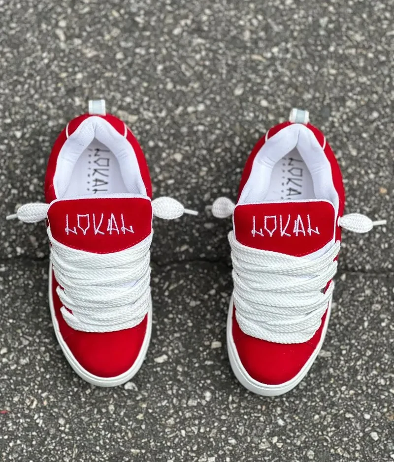 Tesla x Lokal Tag Vermelho