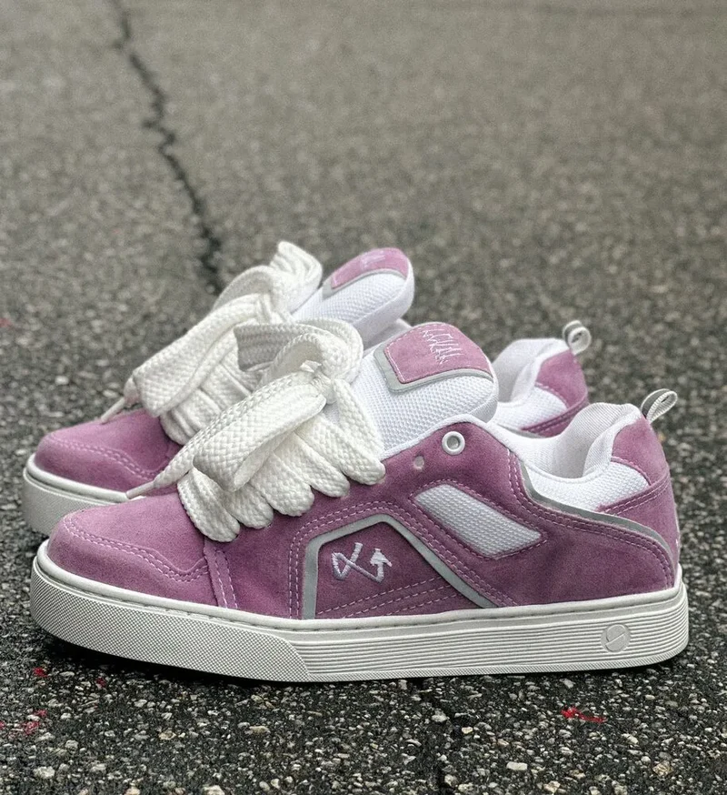 Tesla x Lokal Big Lilas
