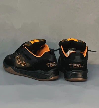 Tesla Nine Black Camuflado
