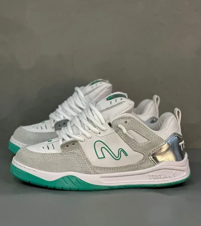 Tesla Nine White/Tiffany
