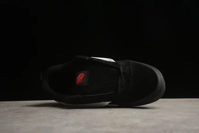 Vans Knu Skool Black