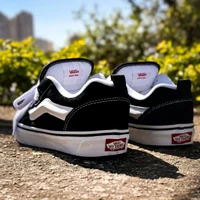 Vans Knu Skool Black White