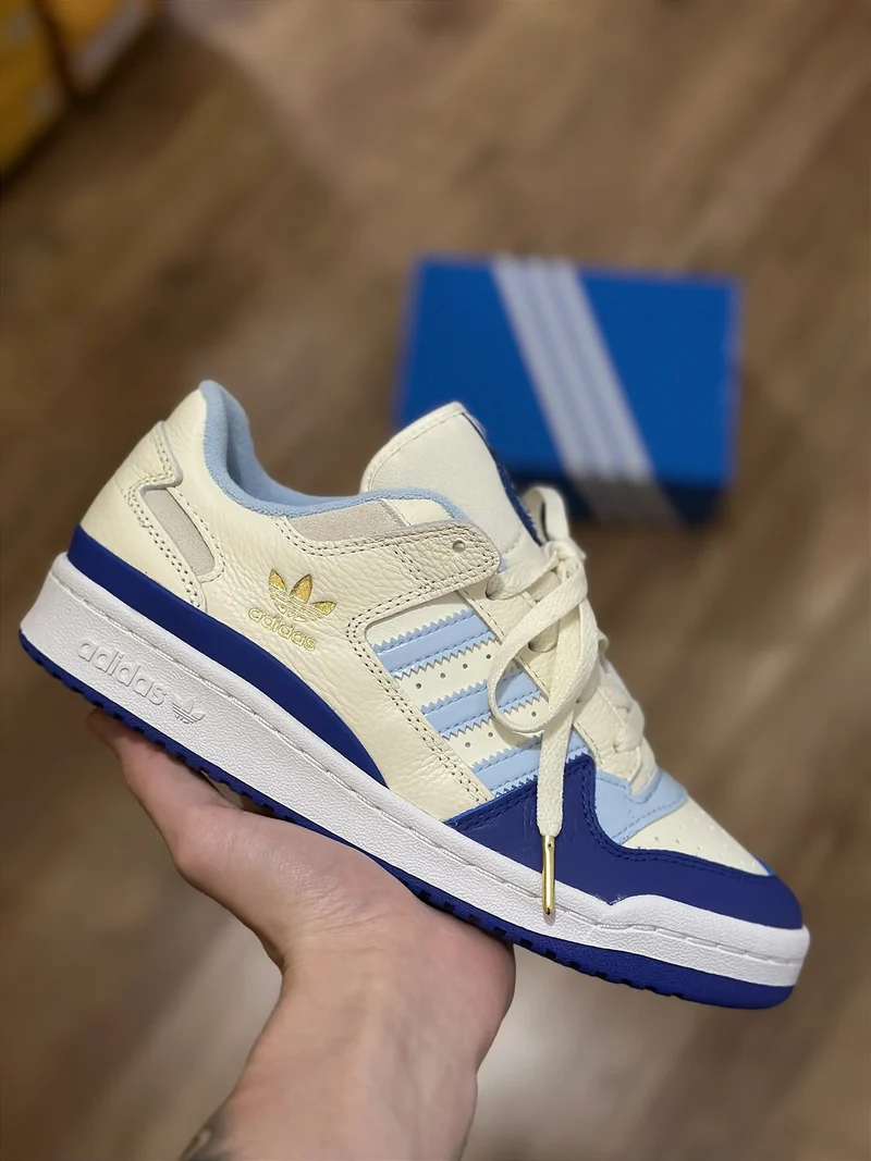 ADIDAS FORUM LOW CL (off white/blue)