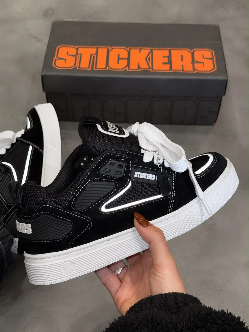 Tenis Stickers Cali Black White