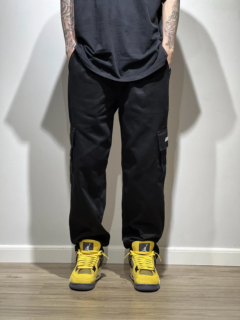 CALÇA CARGO PRETA (sarja premium)